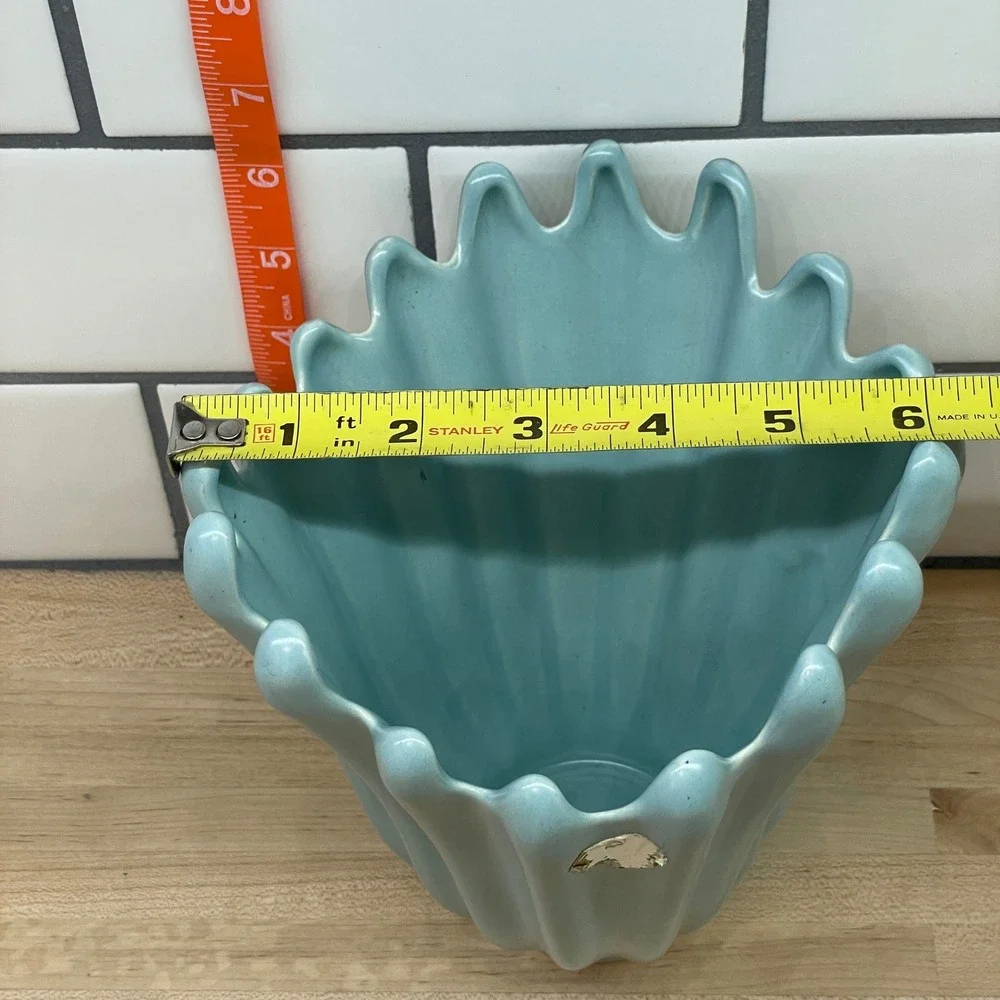 Vintage Mid Century Modern Light Blue‎ Splash Handkerchief Fluted Ceramic Vase